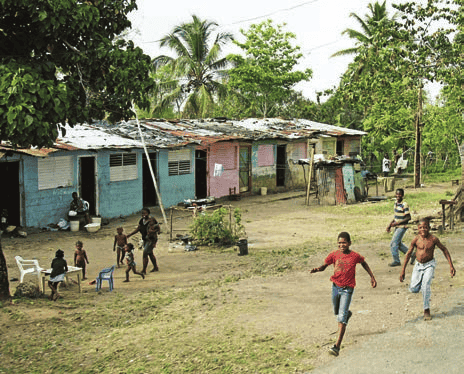 Dominican children in poverty